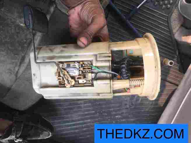 how to remove fuel filter i 20 petrol